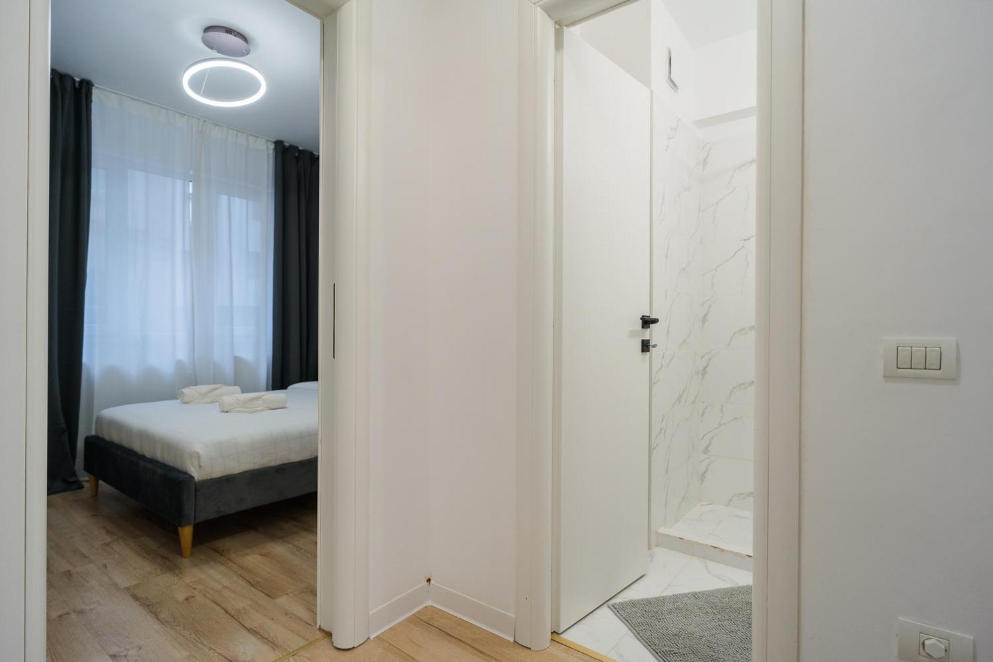 Appartamento Elegant Gem Victoriei Avenue Bucarest Esterno foto